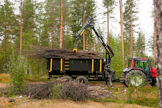 Kuvassa Keslan uusi 145-metsäperävaunu.
