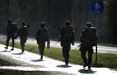 Siviileitä kehotetaan olemaan paljastamatta Puolustusvoimien kalustoa, henkilöstöä ja joukkojen liikkeitä tai sijainteja esimerkiksi sosiaalisessa mediassa. Arkistokuva. ESA MOILANEN / LEHTIKUVA. 