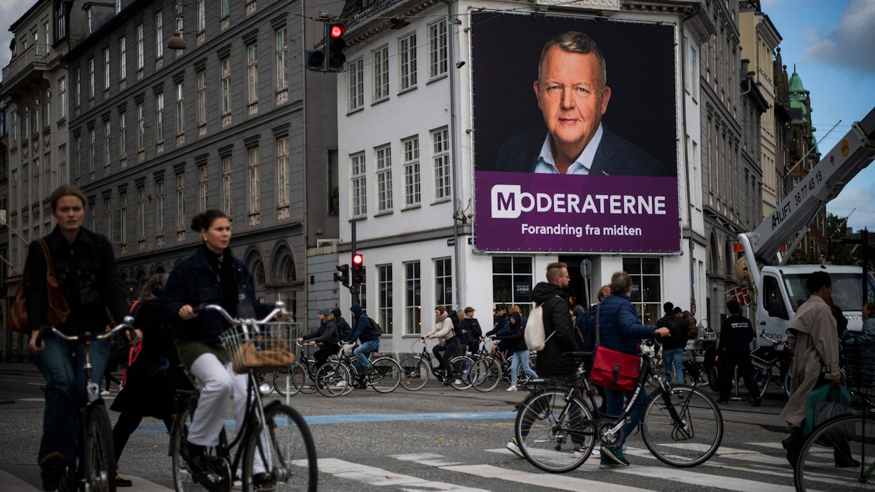 Uutena puolueena vaaleihin osallistuu liberaaliksi keskustapuolueeksi itsensä määrittelevä Moderaterne, jota johtaa entinen Venstre-puolueen johtaja ja entinen pääministeri Lars Lökke Rasmussen. 