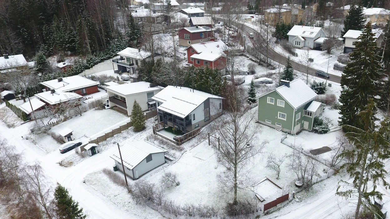Vanhojen omakotitalojen kauppa väheni eniten alle 20000 asukkaan kunnissa. Arkistokuva. LEHTIKUVA / Heikki Saukkomaa.