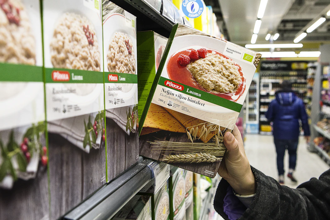 Nuoret luottavat luomutuotteisiin ja siihen, että luomutuotanto edistää kestävää kehitystä. Kuvituskuva.