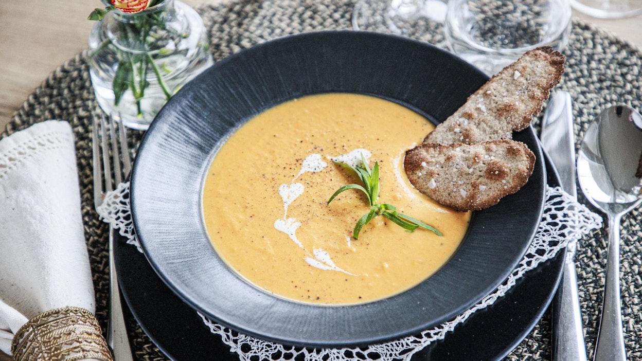 Paahtaminen antaa lisämakua porkkanoille.