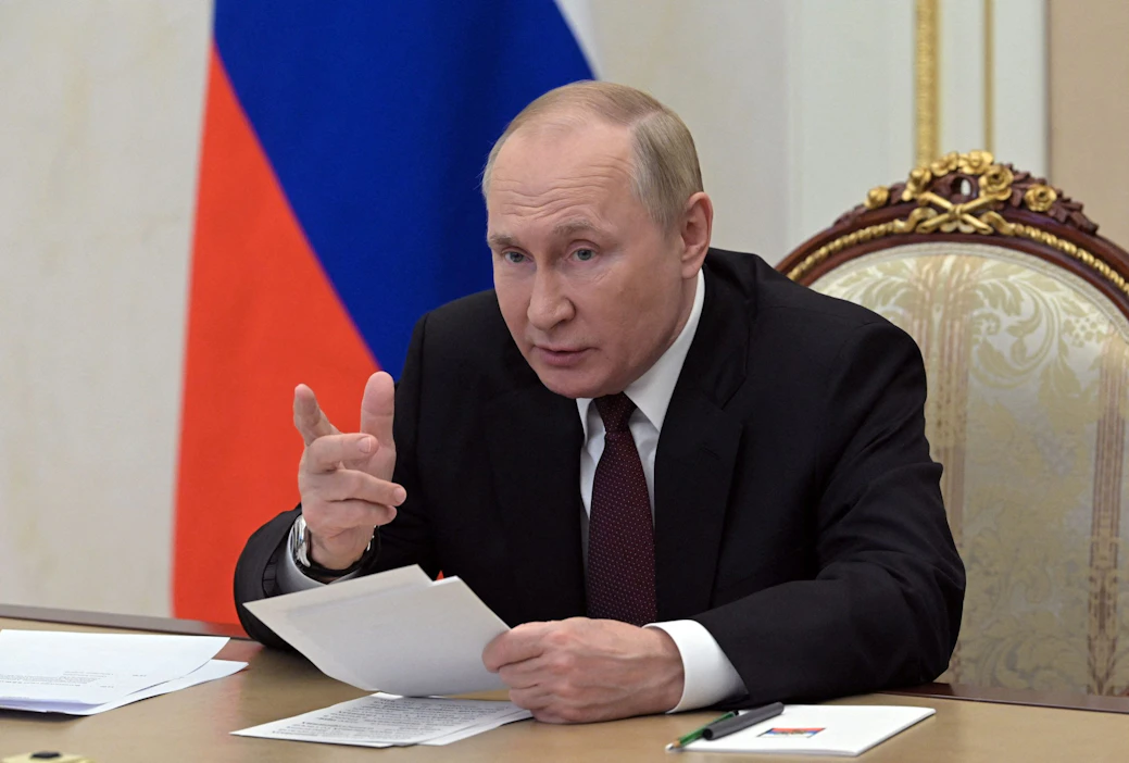 Venäjän presidentti Vladimir Putin toisti eilisessä puheessaan väitteen Ukrainan niin sanotusta likaisesta pommista ja vaati IAEA:ta tutkimaan asiaa. LEHTIKUVA/AFP.