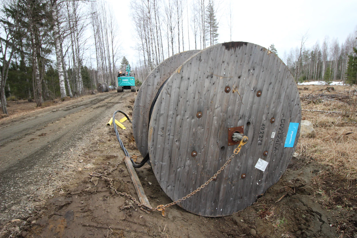 Raskaimmat kaapelikelat painavat yli 2000 kiloa.