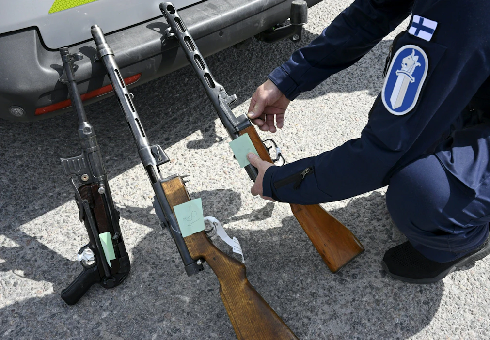 Deaktivoidun aseen hallussapito muuttuu lain mukaan rangaistavaksi kahden viikon päästä heinäkuun 15. päivänä, jos siitä ei ole tätä ennen ilmoitettu poliisille.