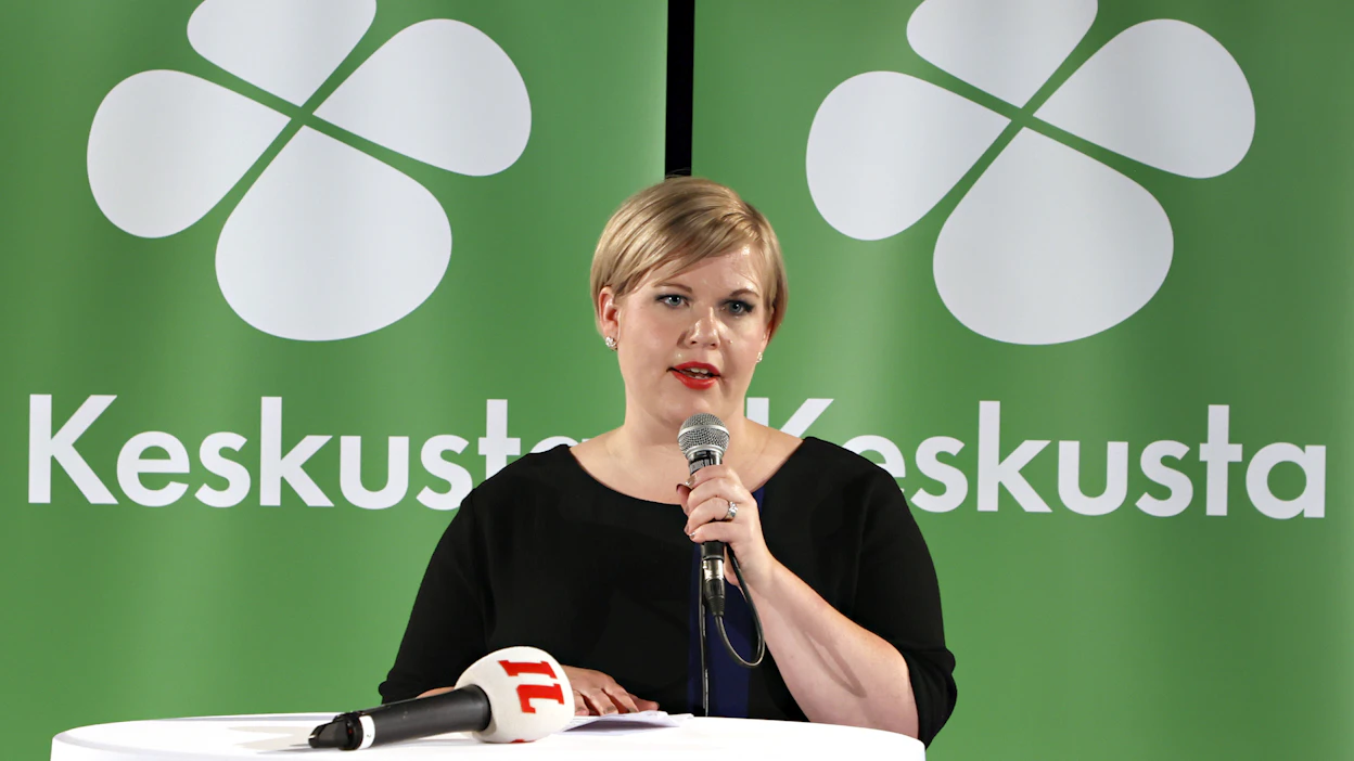 Keskusta valitsi Annika Saarikon puheenjohtajaksi Oulun puoluekokouksessa syyskuussa 2020.