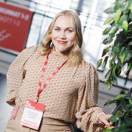 Ida-Susanna Pölläsen poliittisessa ajattelussa korostuvat tasa-arvoasiat sekä turvallisuuspolitiikka.