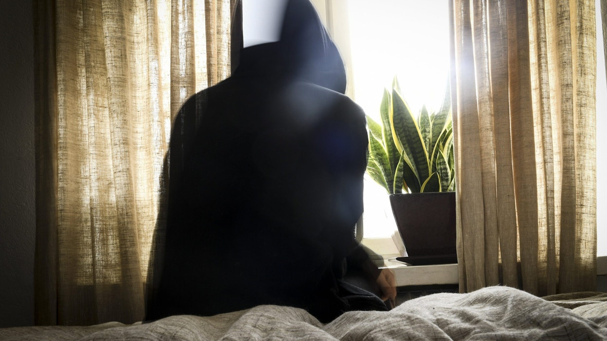 Lähes 300 kriisipuhelimeen soittanutta nuorta on tänä vuonna ollut akuutissa itsemurhavaarassa. Lehtikuva / Emmi Korhonen.