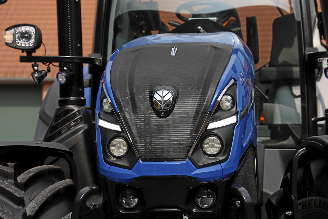 New Holland on nostanut hitusen markkinaosuuttaan tänä vuonna, vaikka myynti on alentunut lähes neljänneksen.
