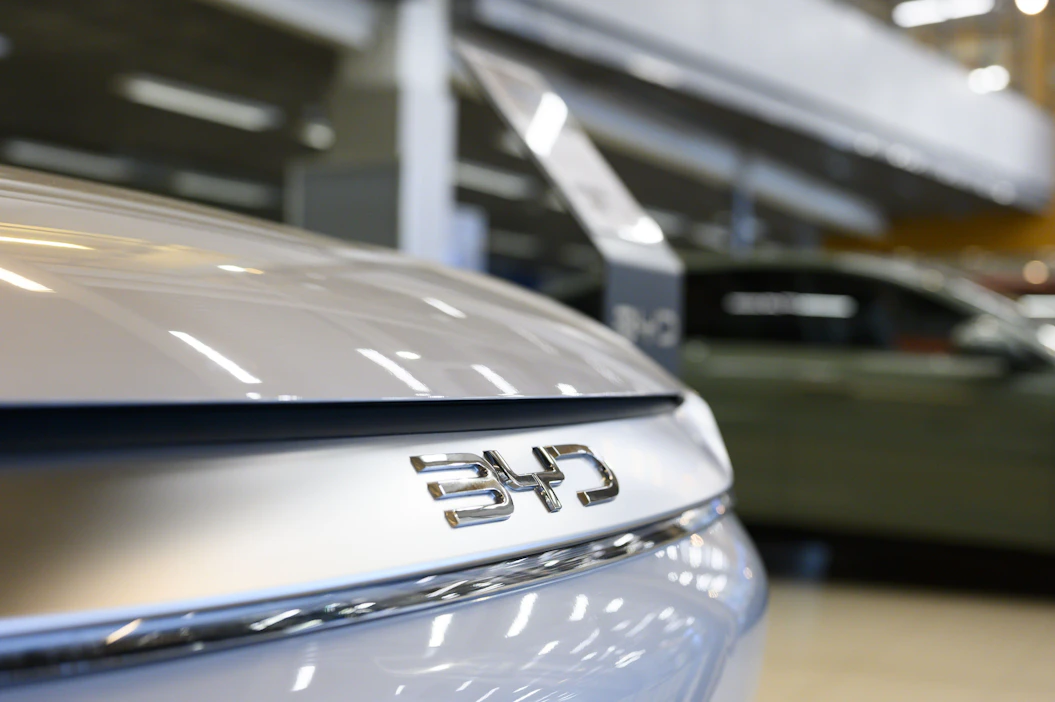 BYD on suunnitellut kaksinkertaistavansa myyntiverkostonsa Euroopassa tämän vuoden aikana. LEHTIKUVA / Eeva-Maria Brotherus.