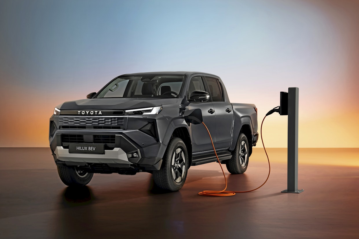 Toyota sähköistää vauhdilla hyötyajoneuvojaan.