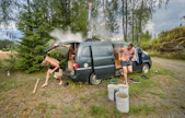 Tämän tavallista spesiaalimman saunan löylyistä nautitaan pääasiassa juhlapyhinä, etenkin juhannuksena ja uutena vuotena.
