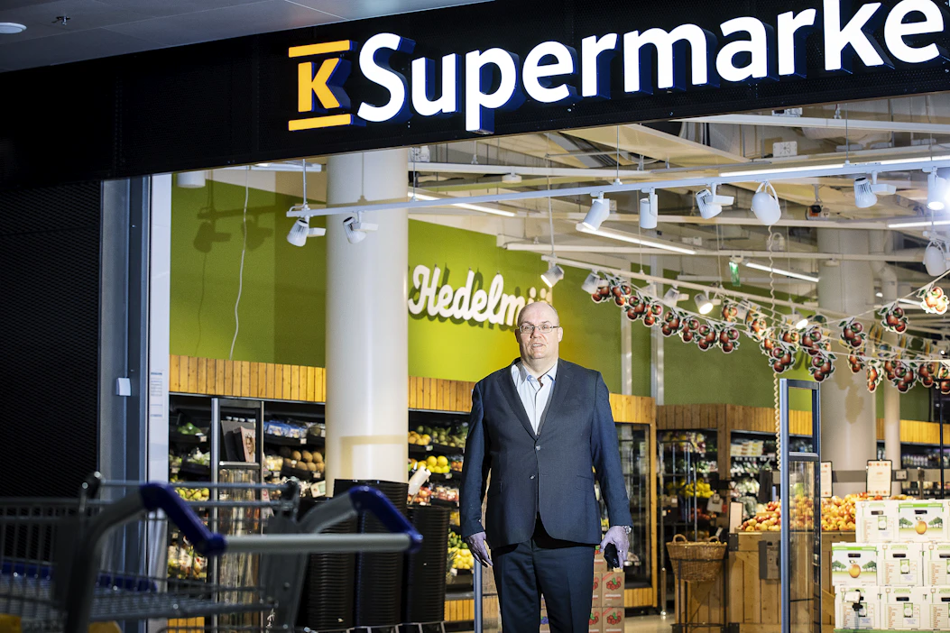 ”Suomalainen alkutuotanto, teollisuus ja kauppa ovat erittäin tehokkaita millä tahansa kansainvälisellä mittauksella”, vastaa Keskon Ari Akseli kritiikkiin.