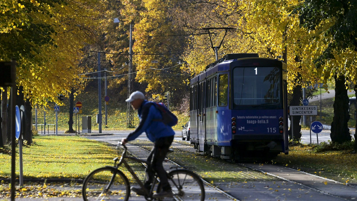 Tänään sää jatkuu pääosin poutaisena, pilvisyys on vaihtelevaa ja paikoin voi tulla vesikuuroja erityisesti länsirannikolla ja Käsivarressa. LEHTIKUVA / Vesa Moilanen.