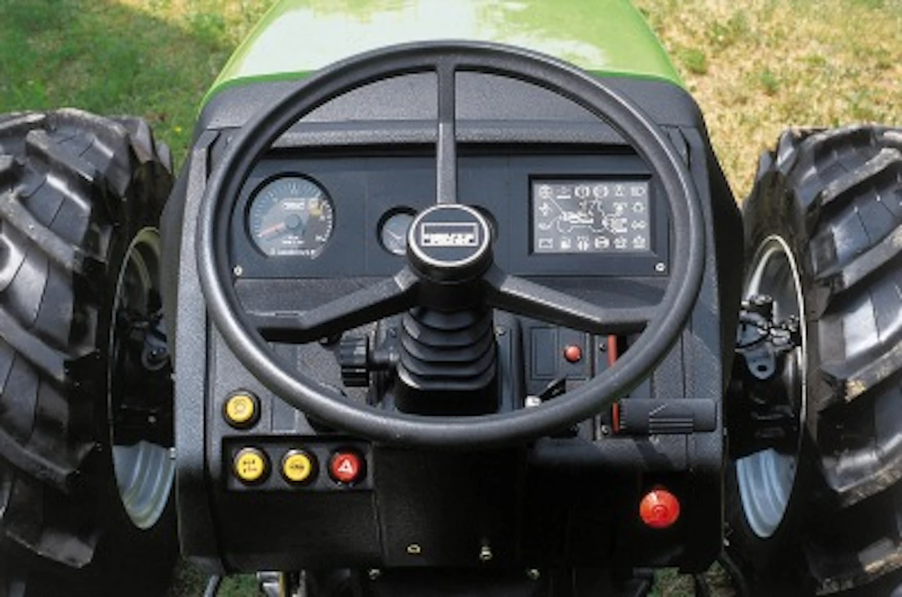 04DFAgrolux60ohjaamo