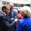 EU:n Ursula von der Leyen (selin), Ranskan Emmanuel Macron (vas.) ja Saksan Friedrich Merz keskustelivat Brysselissä lokakuussa.