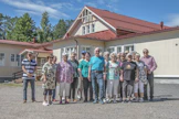 Lusilaiset pitävät yhtä. Kylätalo ostettiin omiin nimiin, ja sitä pyöritetään yhteisvoimin.
