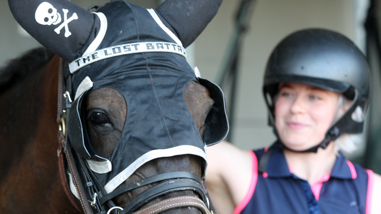 The Lost Battalion erottuu radoilla muun muassa näyttävien korvahuppujensa ansiosta.