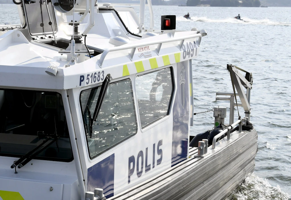 Hätäkeskuslaitoksen mukaan hätänumeroon tehtiin ilmoituksia perjantaina 11 700 ja lauantaina 12 300. LEHTIKUVA / Jussi Nukari.