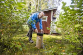 Tapio Tervon ei tarvitse erikseen tarkkailla umpinaisen jätevesisäiliön täyttymistä, sillä sen tyhjennystarpeesta tulee hälytys.