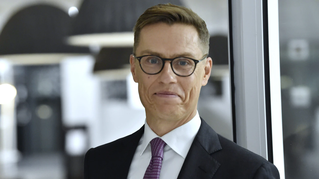 Kokoomuksen Alexander Stubb pitää tiedotustilaisuuden presidenttiehdokkuudestaan keskiviikkona. LEHTIKUVA / JUSSI NUKARI.