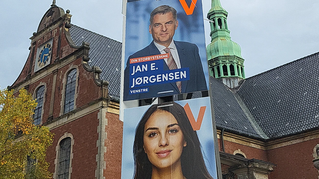 Tanskassa valmistaudutaan ennenaikaisiin parlamenttivaaleihin. Vaalimainoksia näkyi runsaasti Kööpenhaminan katujen varsilla lokakuussa.