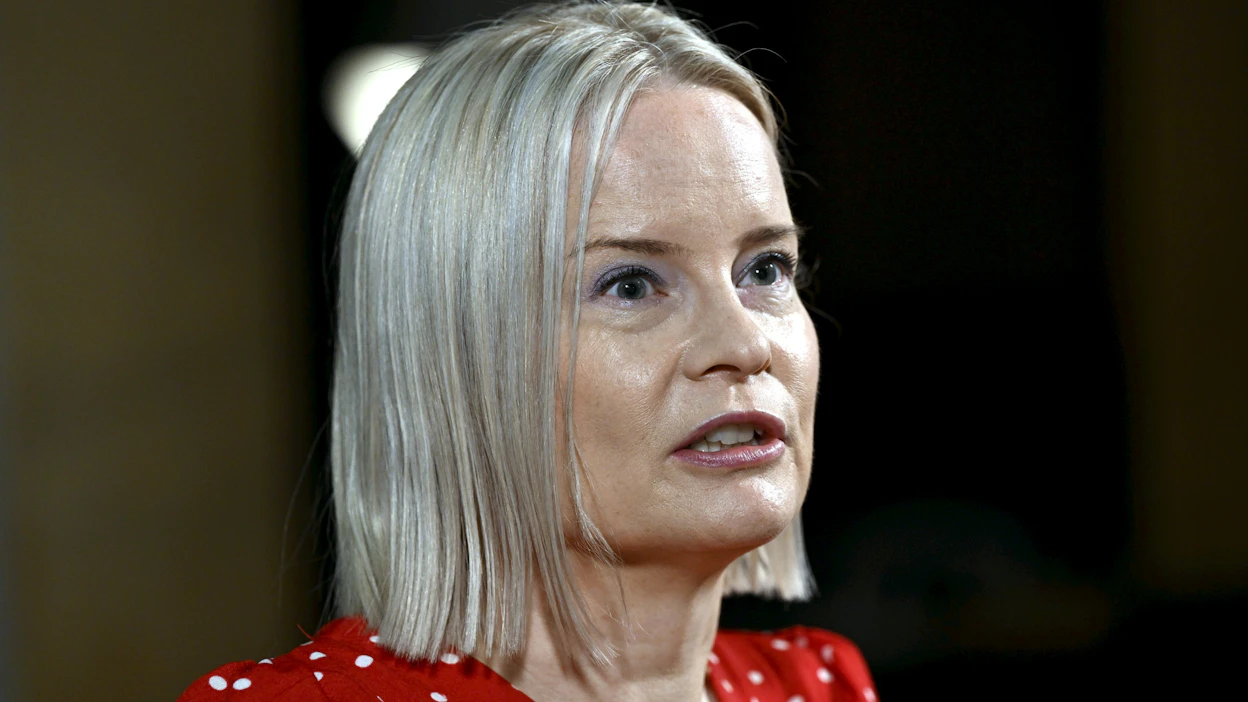 Riikka Purran mukaan neuvottelut etenevät hyvin eritahtisesti. LEHTIKUVA / EMMI KORHONEN.