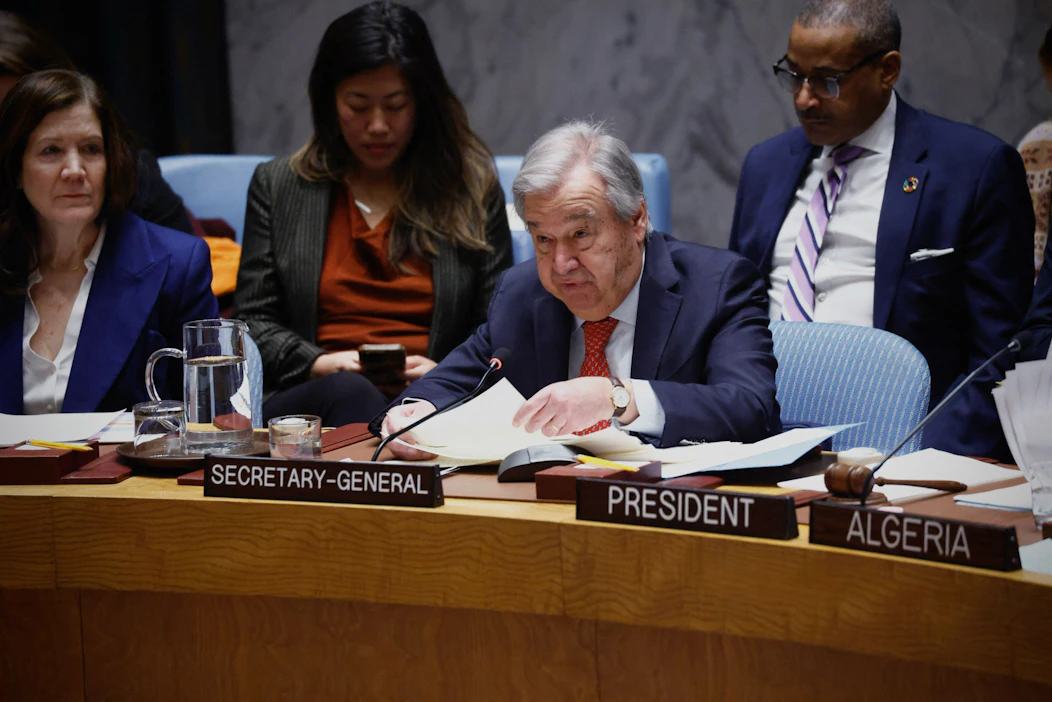 YK:n pääsihteeri Antonio Guterres puhui Gazan ja lähi-idän tilanteesta YK:n päämajassa maanantaina. LEHTIKUVA / AFP.