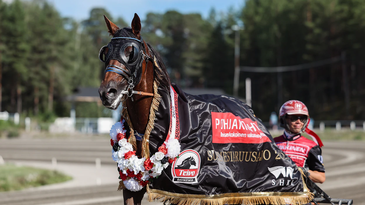 Main Stagen viimeisin meriitti on Suurmestaruuden tuore ykkössija. Suur-Hollola-ajossa se oli tänä vuonna toinen Massimo Hoistin jälkeen.