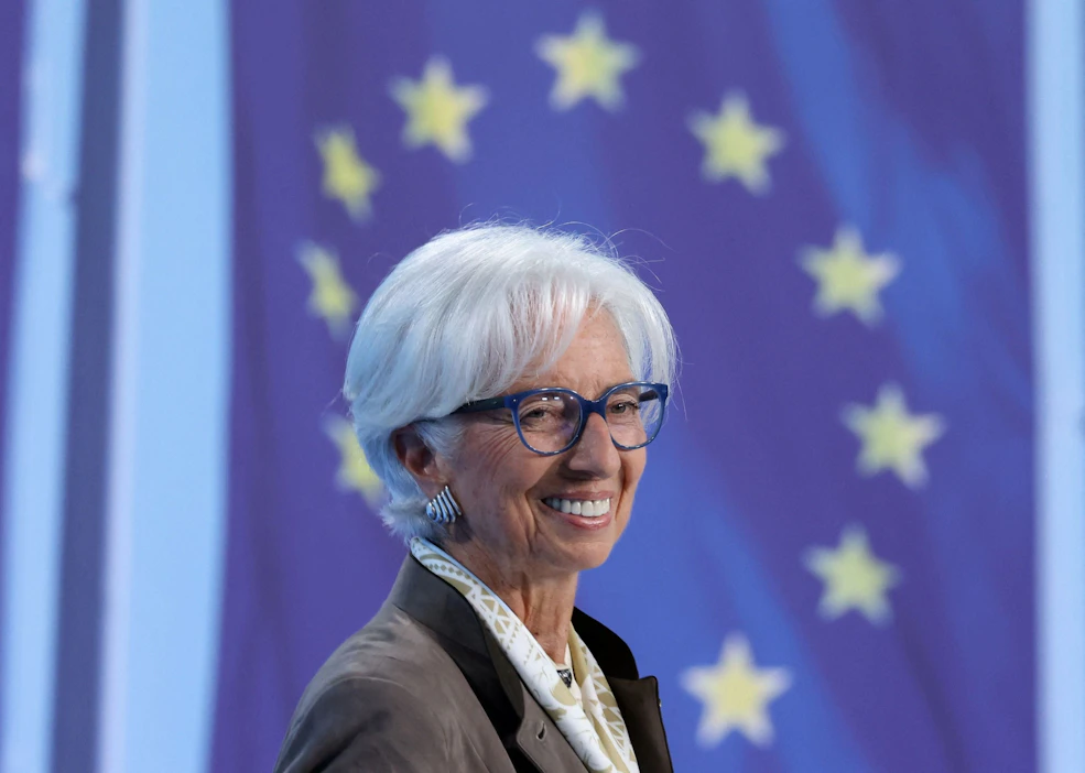 Euroopan keskuspankki odottaa, että inflaatio euroalueella hidastuu ensi vuonna 1,7 prosenttiin. Kuvassa pääjohtaja Christine Lagarde. AFP/LEHTIKUVA.