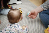 Lisää lapsia toivovien vanhempien osuus, 44 prosenttia, on laskenut viisi prosenttiyksikköä edellisestä THL:n vastaavasta tutkimuksesta. LEHTIKUVA / Kalle Parkkinen. 