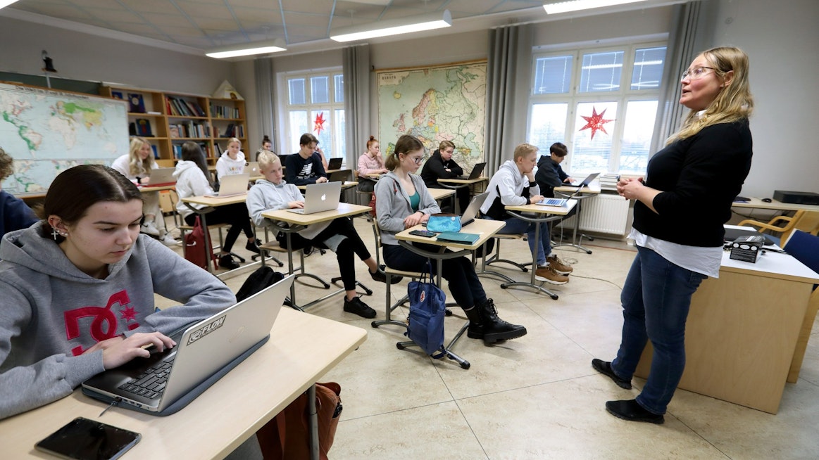 Yhteiskunnallisesti lukioiden eriytymisellä voi olla pitkäkantoisia seurauksia. Kuvituskuva. LEHTIKUVA / JUSSI PARTANEN.