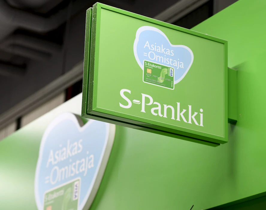 Esitutkinnassa S-Pankin asiakkaisiin kesällä kohdistuneesta petossarjasta on tullut ilmi yli sata uutta asianomistajaa. LEHTIKUVA / Heikki Saukkomaa.