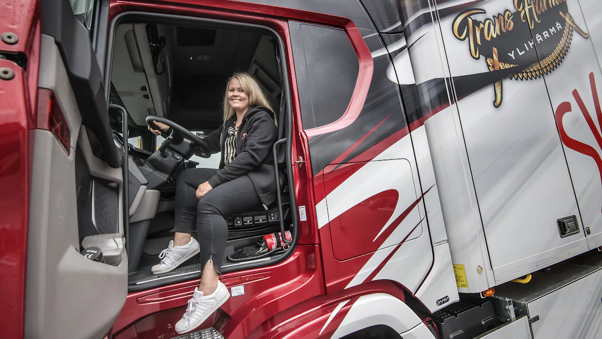 Power Truck Show’n autonäyttely kasvaa ennätykselliseksi, Hannele Loukasmäki kertoo. ”Osallistujien määrä nousee yli 500:n.”