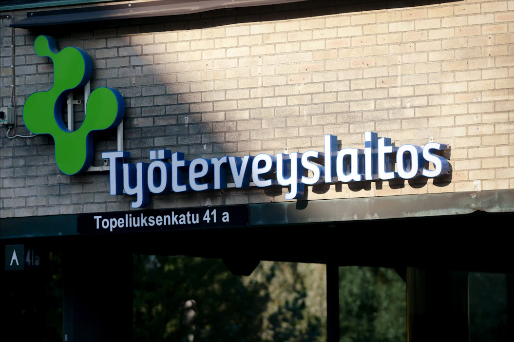 Työterveyslaitoksen mukaan työnantajat tarvitsevat lisää kohdennettuja ja tutkittuja keinoja taata turvallinen työympäristö. LEHTIKUVA / Mikko Stig.