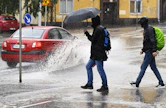 Rankimpien sateiden, jotka ovat yleisimpiä kesällä, arvioidaan voimistuvan eniten. LEHTIKUVA / VESA MOILANEN. 