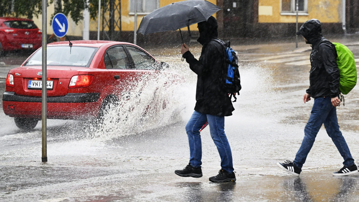 Rankimpien sateiden, jotka ovat yleisimpiä kesällä, arvioidaan voimistuvan eniten. LEHTIKUVA / VESA MOILANEN.