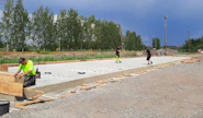 Kouvolan raviradalle rakennetaan uutta 16-paikkaista valjastuskatosta.