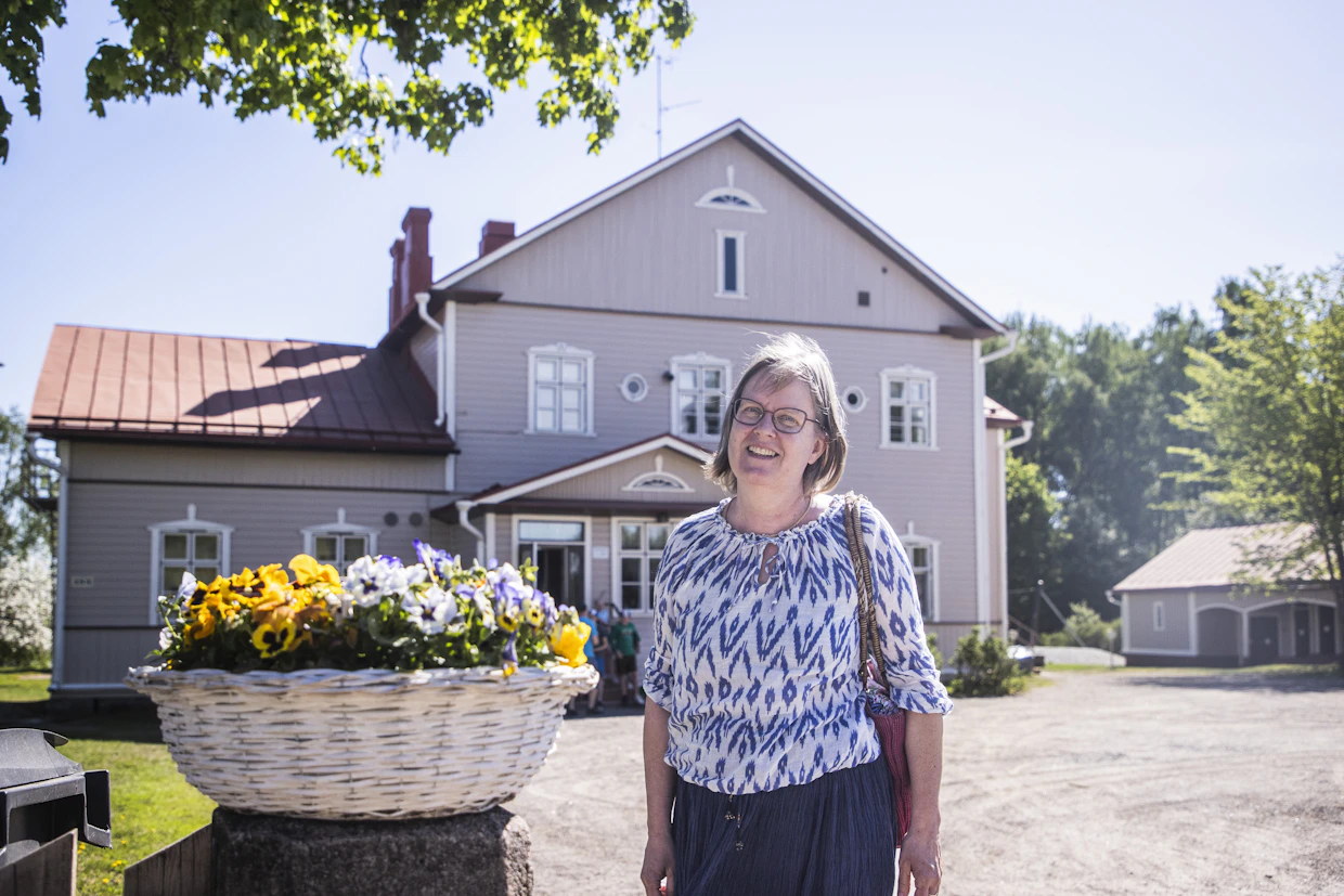 Alvettulan kyläkoulussa on tällä hetkellä 33 oppilasta, kertoo kyläasiamies<strong id="strong-6c3fee81c7fc3a86dd15bb8489d2f296"> Elina Leppänen </strong>Hämeen kylät ry:stä.