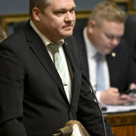 Kansanedustaja Mikko Savolan (kesk.) mielestä pääministeri Petteri Orpon (kok.) hallitus tuntuu keskittyvän järjestelmällisesti reuna-alueiden heikentämiseen.