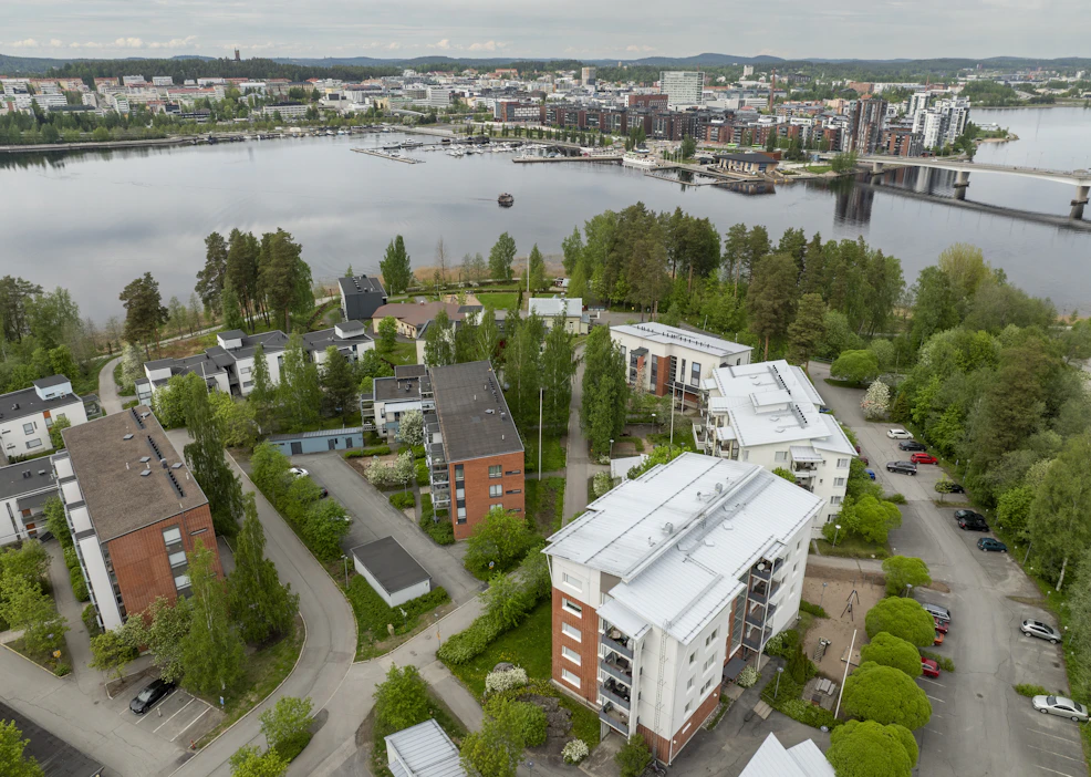 Maisemaa Lutakkoon ja Jyväskylän keskustaan Kuokkalasta päin.