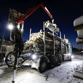 Länsi-Suomesta Stora Enso kuljettaa puuta tuotantolaitoksilleen Etelä- ja Itä-Suomeen sekä Ouluun pääasiassa rautateitse.