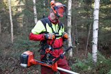Rintakappaleen avaaminen vaatii Echon valjaissa melko voimakasta vääntöä. Se ei aukea vahingossa.