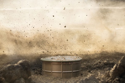 Kuvituskuva hyppypanoksesta.