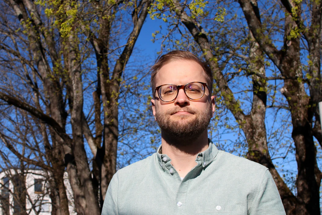 Maahanmuuttotutkija Matti Välimäen mukaan Ruanda-malli on hyvin epämääräinen käsite. Mallia ei ole lukkoon lyöty EU-tasolla, ja on myös epäselvää, mitä sitä ajavat tahot tarkoittavat. LEHTIKUVA / LAURA UKKONEN .