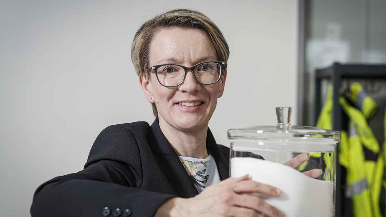 Fazerilla työskentelevä Anna Nicol on kotimaisesta kaurankuoresta valmistettavan ksylitolin idean äiti.