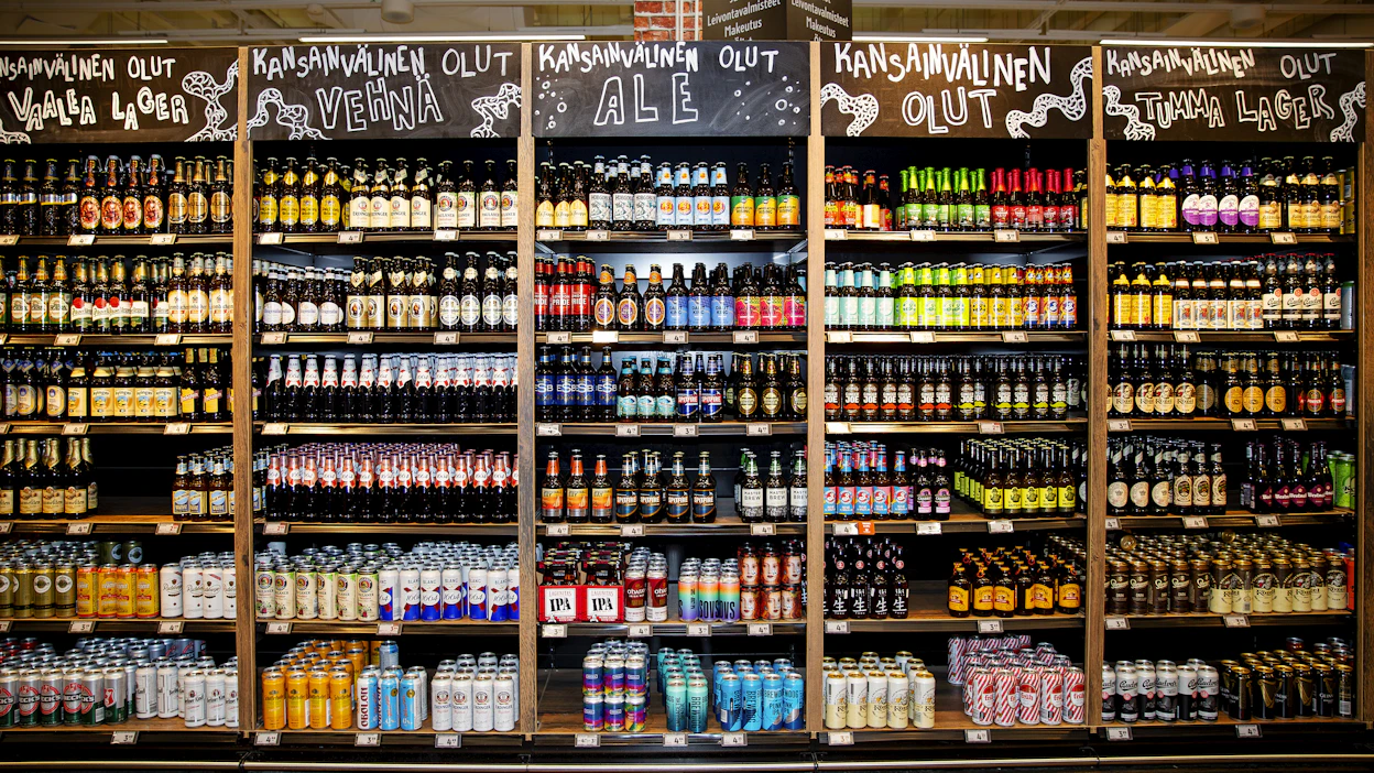 Alkoholin myynti notkahtaa tammikuussa selvästi joulukuuhun verrattuna. Kuvituskuva.