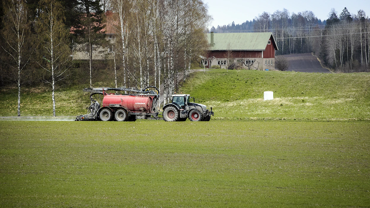 Elintarviketeollisuuden ja vedenpuhdistamoiden sivuvirroissa on käyttökelpoisia ravinteita.