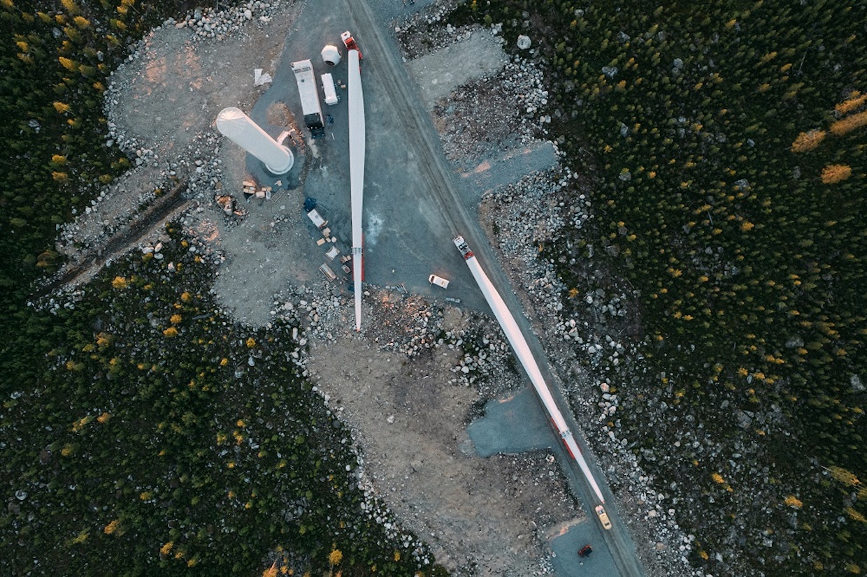 Piiparinmäen tuulivoimapuisto.Tuulivoimalan lavat voi kierrättää betonin raaka-aineeksi. 