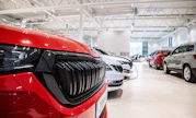 Autokauppa on keskittynyt uusien autojen sijaan käytettyihin autoihin.
